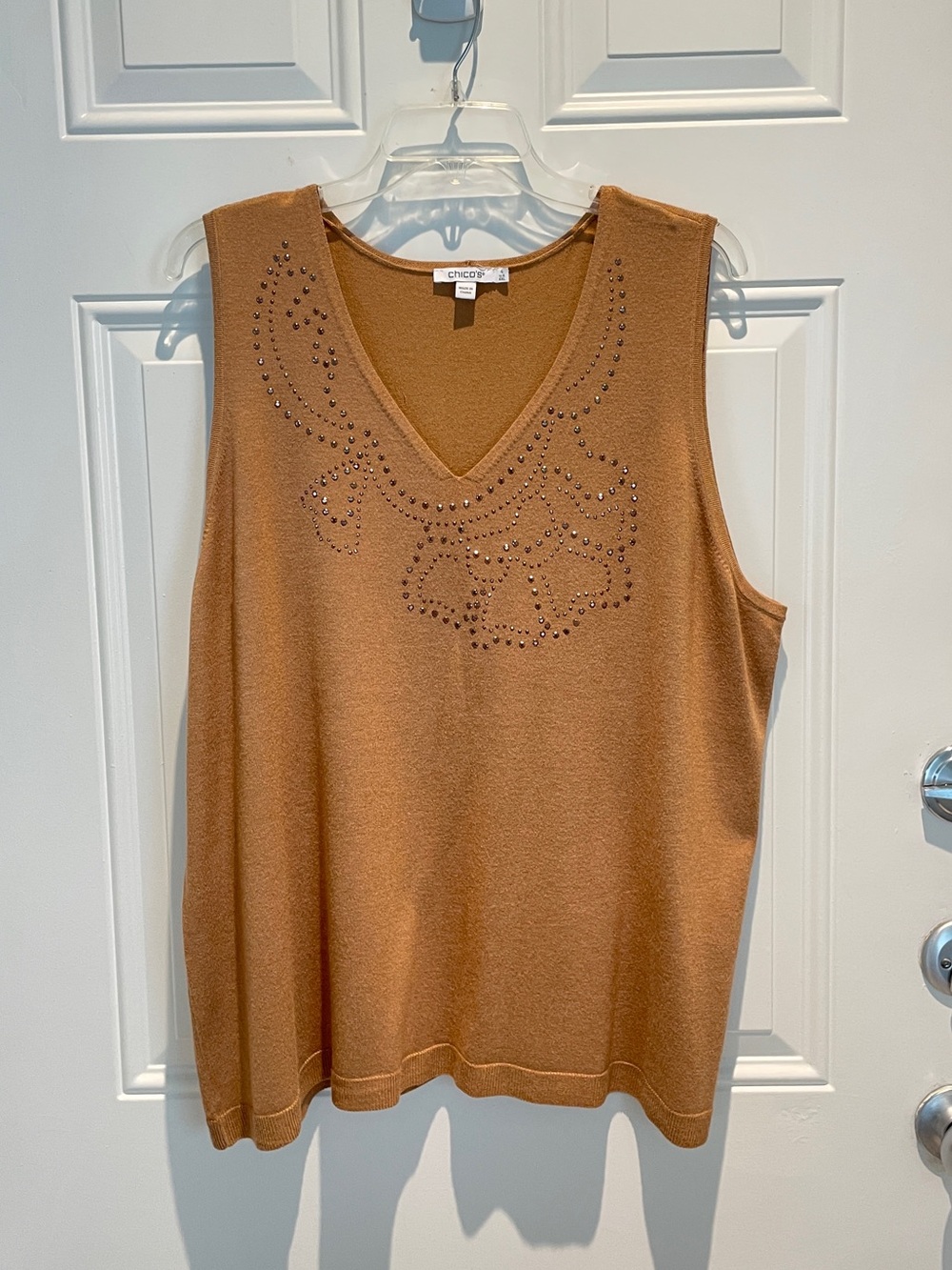 Chico's Camel Studded V-Neck Sleeveless Knit Top Size XXL (Chico's size 4)